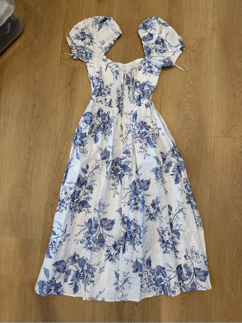 Reformation White and Blue Floral Puff-Sleeve Maxi Dress - Picture 2 of 3